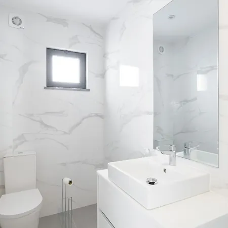 Casa Girassol With Rooftop Swimming Pool Appartamento *